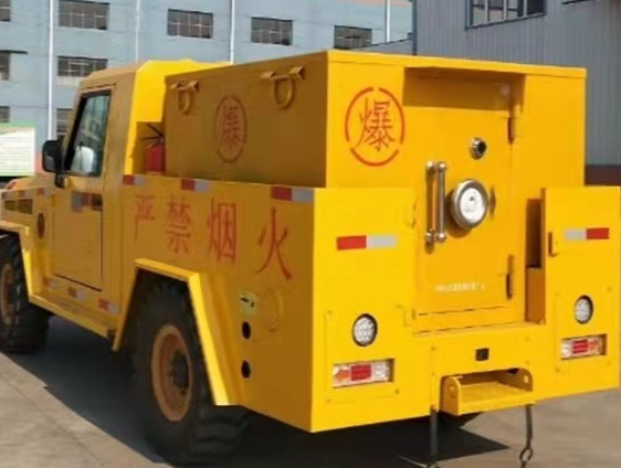 包河凯龙爆破器材运输车：保障爆破任务的安全运行